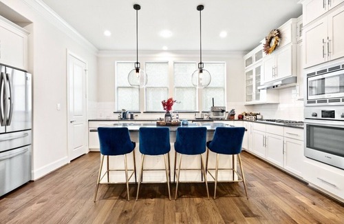 Oak Lawn House | Stylish & Modern Uptown Dallas Retreat in Oak Lawn