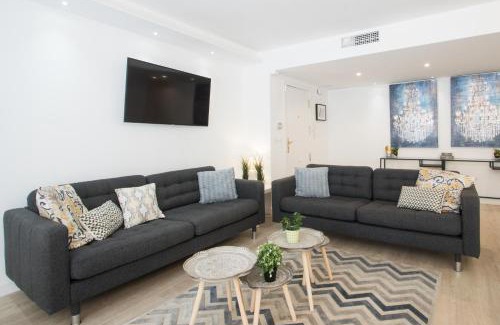 Alicante City Centre Apartment | Stylish *NEW* Apartment in Alicante w/4 bedrooms