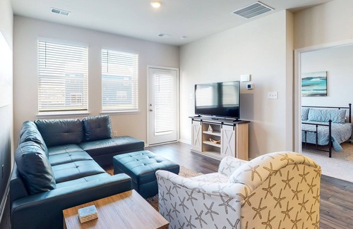 Ocean View House | Stylish ocean view Beach Club townhouse with shared pool, sauna, tennis, & gym