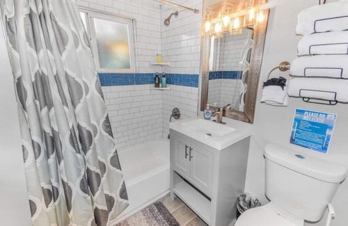 Northeast Reno House | Stylish One-Bedroom Unit with Easy Ground Access