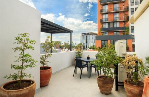 Guadalajara Apartment | Stylish Private Flat with Patio 1 BD Tribu San Martin