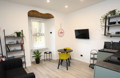 Trastevere Apartment | Stylish&Renovated Apt in Trastevere ac/wi-fi