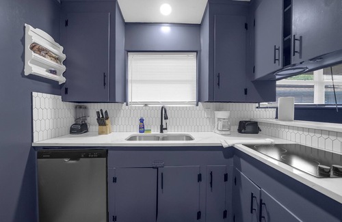 Willow Meadows/Willowbend Area House | Stylish Renovated Retreat nr NRG, MedCtr, Downtown