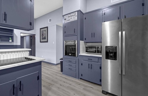 Willow Meadows/Willowbend Area House | Stylish Renovated Retreat nr NRG, MedCtr, Downtown