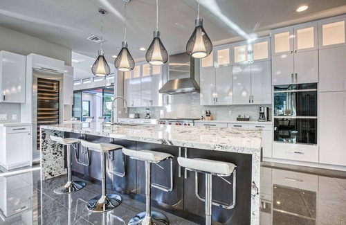 South Scottsdale House | Stylish Scottsdale Estate with Rooftop Views, Pool & Private Casita