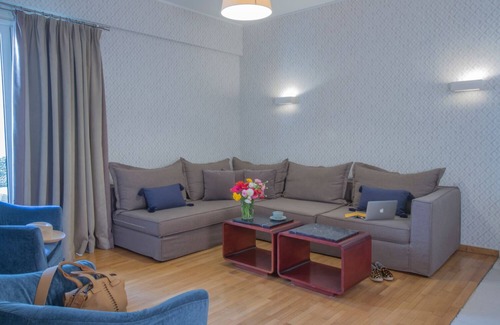 Ilisia Apartment | Stylish serviced flat for 3 in the heart of Athens!