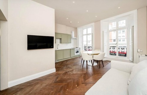 Somers Town Apartment | Stylish & Spacious 1 br flat in central Camden