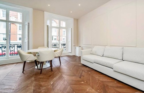 Somers Town Apartment | Stylish & Spacious 1 br flat in central Camden