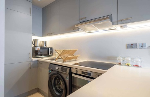 Bur Dubai Apartment | Stylish Studio Apartment with impressive decor and furniture at Sky Garden!