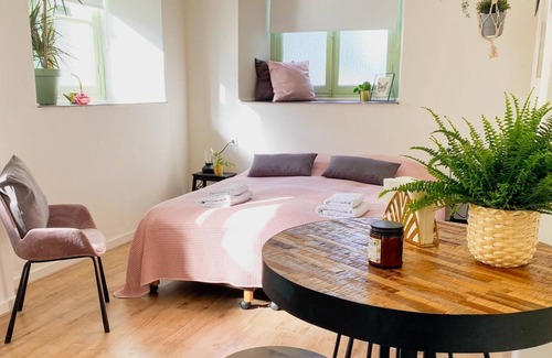 Cadier en Keer Apartment | Stylish studio in a monastery The Abbey