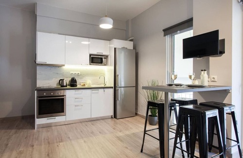 Kinosargous Apartment | Stylish Studio Steps from the Acropolis- Cielo Homes