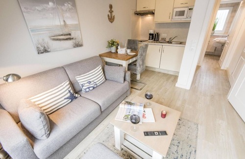 Westerland Apartment | Stylish. The sound of the sea. View of the dunes. - House Norderstraße