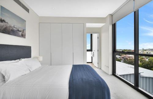 St. Leonards Apartment | Stylish two bedroom in St Leonards ALB91105