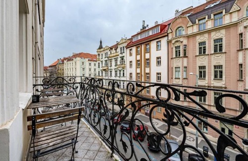 Vinohrady Apartment | Stylish two-bedroom&terrace apartment in Vinohrady