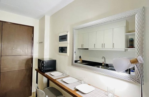 Iloilo Apartment | Stylish Urban Living at LaFayette Park Square