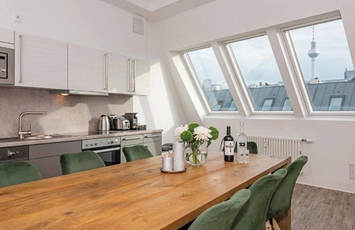 Mitte Apartment | Stylish Urban Living in Berlin’s Trendy Mitte District