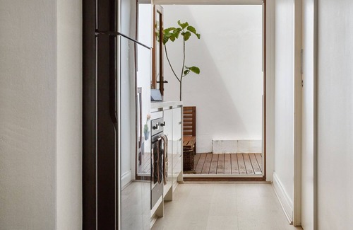 Pyrmont Apartment | Stylish Urban Retreat in the Heart of Pyrmont