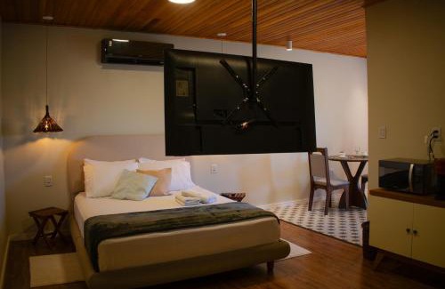 Merlot Cabin | Suítes Celeste, Charme no Vale dos Vinhedos com Banheira e Café da Manhã Colonial Incluso