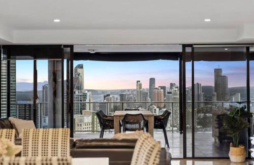 Surfers Paradise Apartment | Sub-Penthouse Dream in Circle on Cavill - Hosted by Coastal Letting Co.