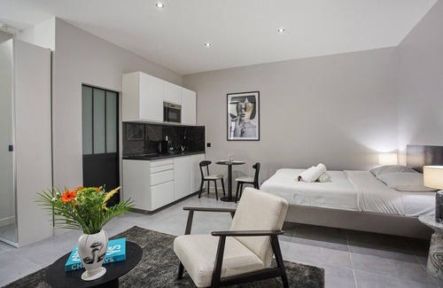 Epinettes Apartment | Sublim Studio Centre de Paris Montmartre