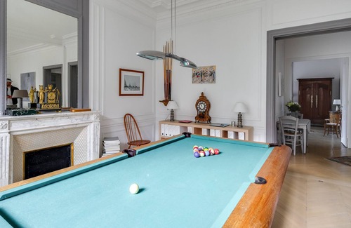 Quartier de la Plaine-de-Monceaux Apartment | Sublime Apartment with balcony near Arc de Triomphe