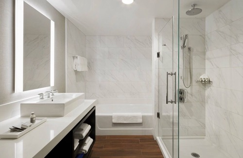 Union Square Hotel | Subtle Elegance w/Spacious Rooms in San Francisco, Parking | 4 Units