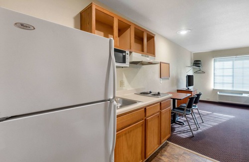 Huntsville Hotel | Suburban Studios Huntsville University Area