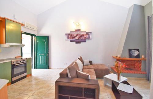Polichrono Apartment | Sueño Home