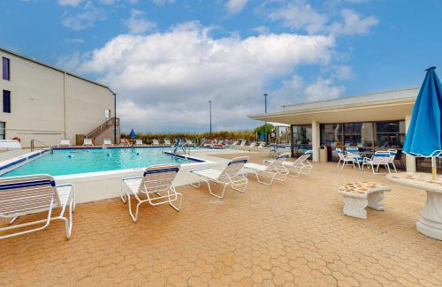 Panama City Beach Apartment | Sugar Beach E5