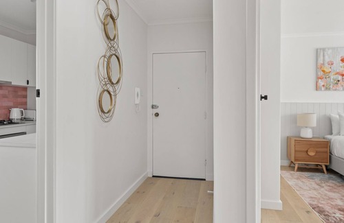 Saint Kilda South Apartment | Sugar Blush - A stylish, fully renovated 2 bedroom apartment, just moments from the beach, Luna Park
