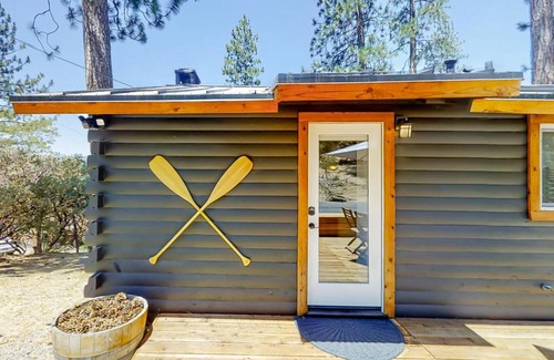 Oakhurst House | Sugar Pine Log Cabin