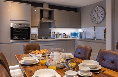 Whitby House | Sugar Reef - Luxury House, Garden, Parking & EV Point
