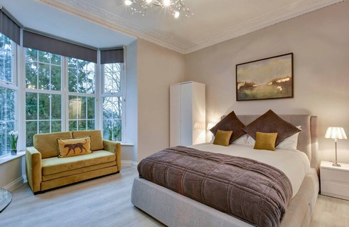 Clifton Apartment | Suite 2 at 31 MS (S) in Bristol