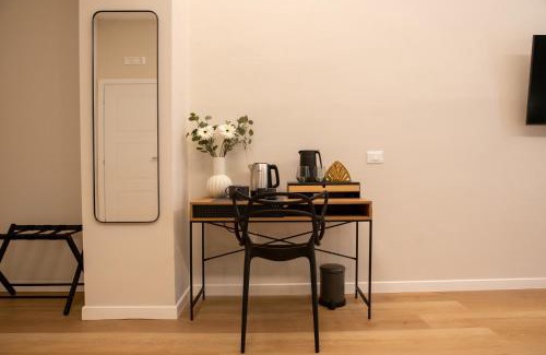 Arenella House | SUITE 33