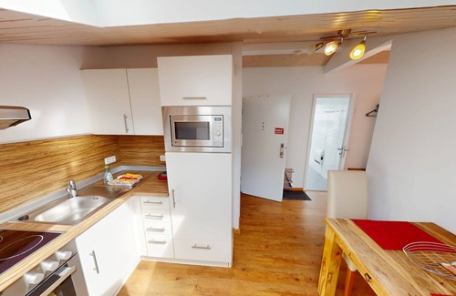 Bad Aibling House | Suite 5+6 = option entire 2nd floor 3.5 rooms with 2 balconies