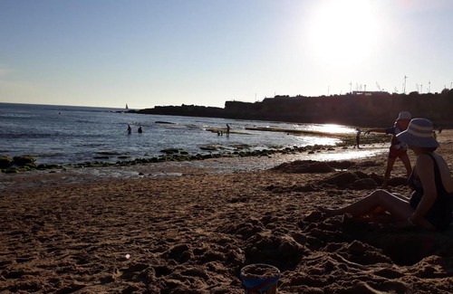 Parede House | SUITE - 5 Minutes walk to the BEACH