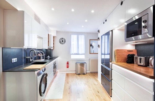 Chantilly House | Suite appart place Versepuy