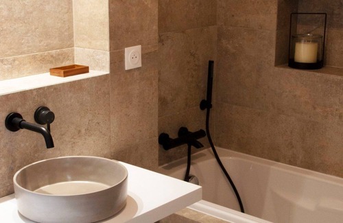Moncale Bed & Breakfast | Suite Appartement d'hotes 2 to 5 people - Private heated pool