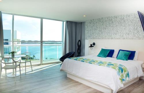 Zona Hotelera Apartment | Suite at the best beach, balcony, stunning views, gym, jacuzi, pool
