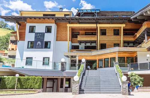 Vorderglemm Apartment | Suite bis zu 4 P. & Wellnessbereich by Interhome