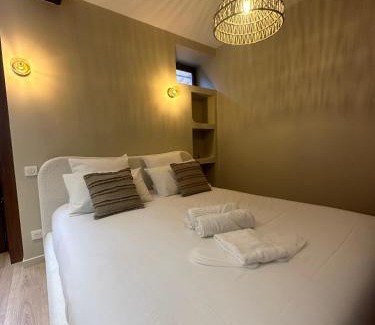 Charleville-Mezieres Apartment | Suite by CollectionAura Centre Charleville
