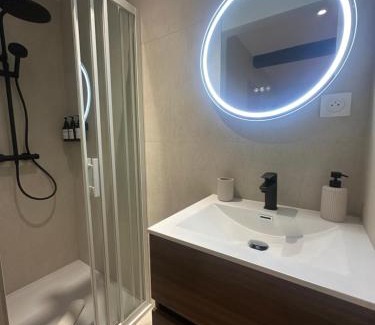 Charleville-Mezieres Apartment | Suite by CollectionAura Centre Charleville