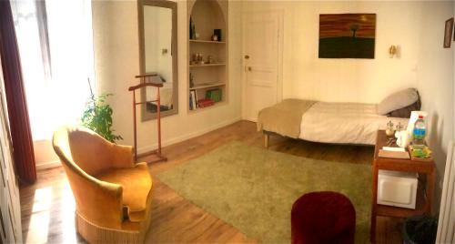 Coulommiers Bed & Breakfast | Suite - Chambre Cherry Plum