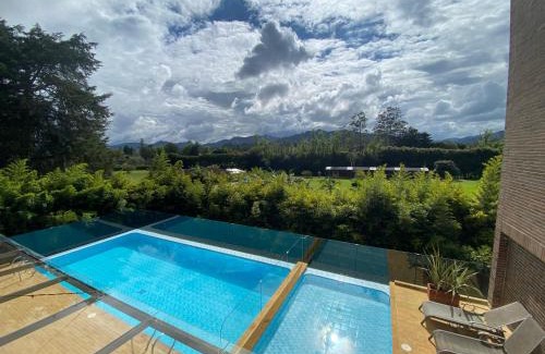 Llanogrande Apartment | Suite de Lujo en Llano Grande - Piscina, jacuzzi, Turco, Gimnasio