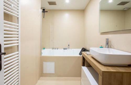 Saint-Louis Apartment | Suite Dreams - Balnéo & Sauna