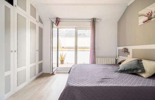 Cartes House | Suite independiente con baño y terraza