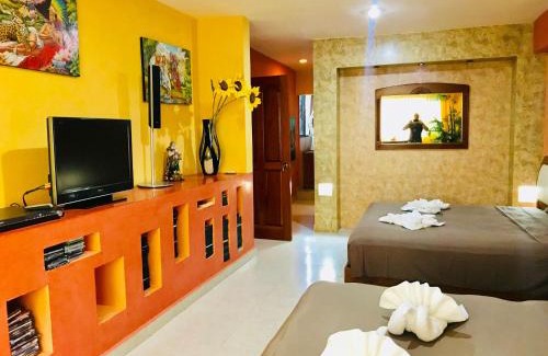 Playacar Bed & Breakfast | Suite Jacuzzi Room in Stunning Villa Playacar Ii
