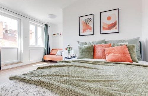 Moliere Vauban Apartment | Suite Joka Part Dieu Wifi Check in H24