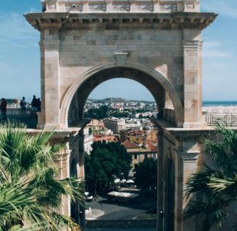 Cagliari Apartment | Suite Karalis