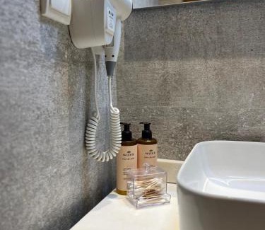 Cite Al Mohammadi House | Suite luxueuse avec SDB privative dans une villa avec piscine